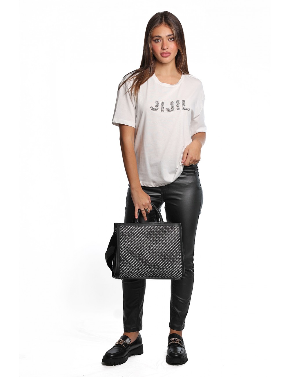 t-shirt jijil DONNA PANNA - JPI24TS319 vista completo indossato t-shirt jijil DONNA PANNA - JPI24TS319 vista completo indossato