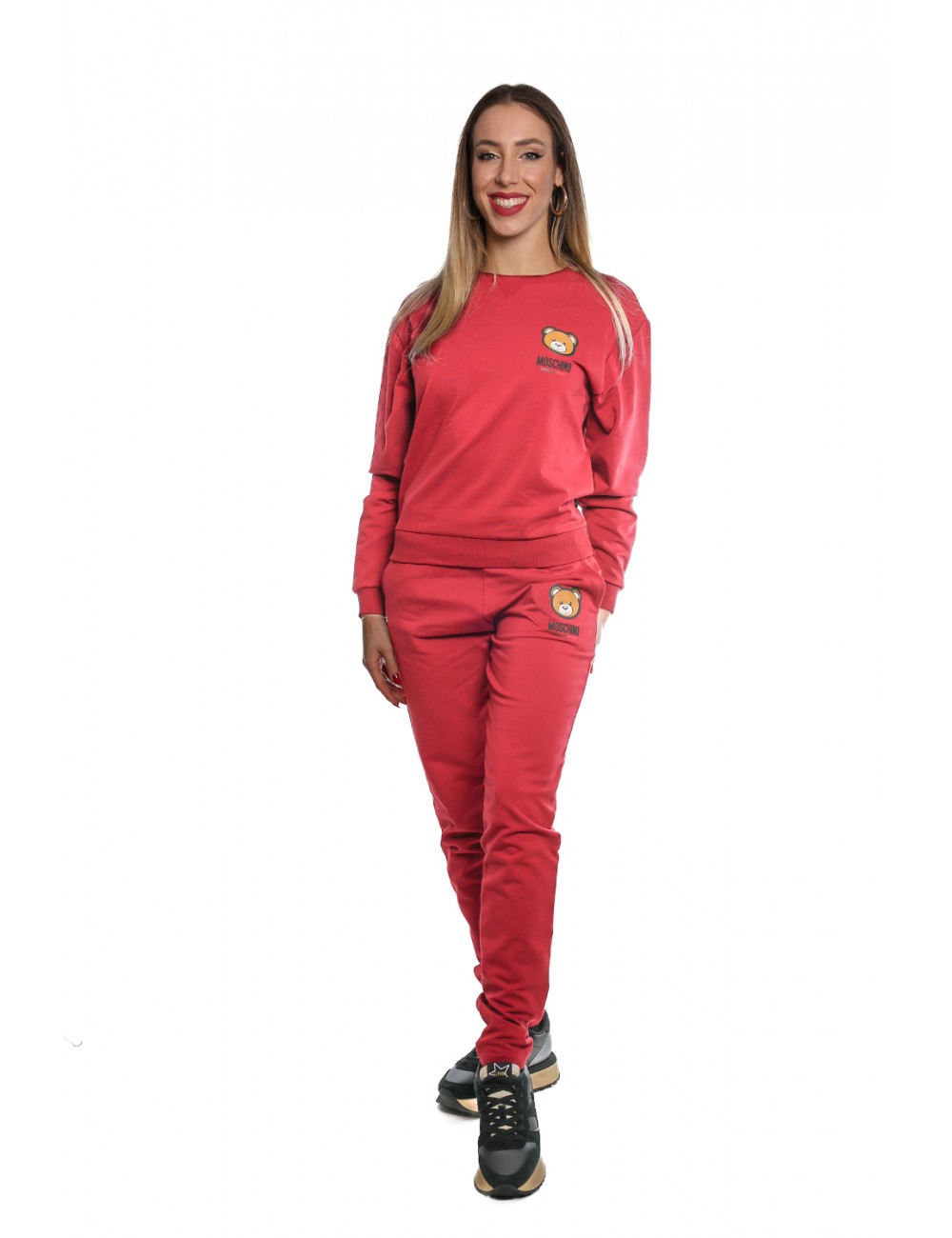 pantalone tuta moschino DONNA BORDEAUX 0195 - V6A6890 - 4413 vista completo frontale pantalone tuta moschino DONNA BORDEAUX 0195 - V6A6890 - 4413 vista completo frontale