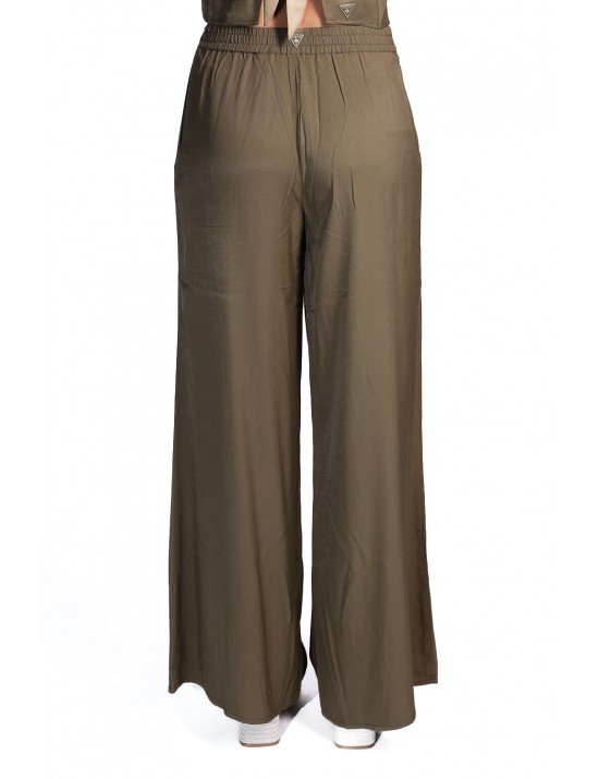 pantalone guess DONNA VERDE MILITARE G1BT - E6GB04WP232 vista frontale indossato