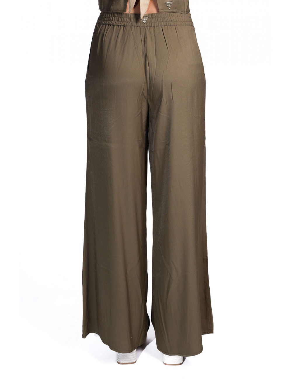 pantalone guess DONNA VERDE MILITARE G1BT - E6GB04WP232 vista frontale indossato