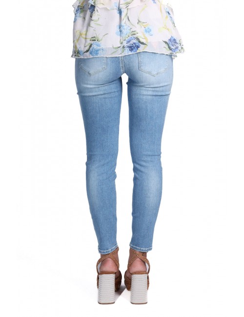 jeans guess DONNA BLU CHIARO CLH1 - W2YA46D4Q01 vista posteriore indossato