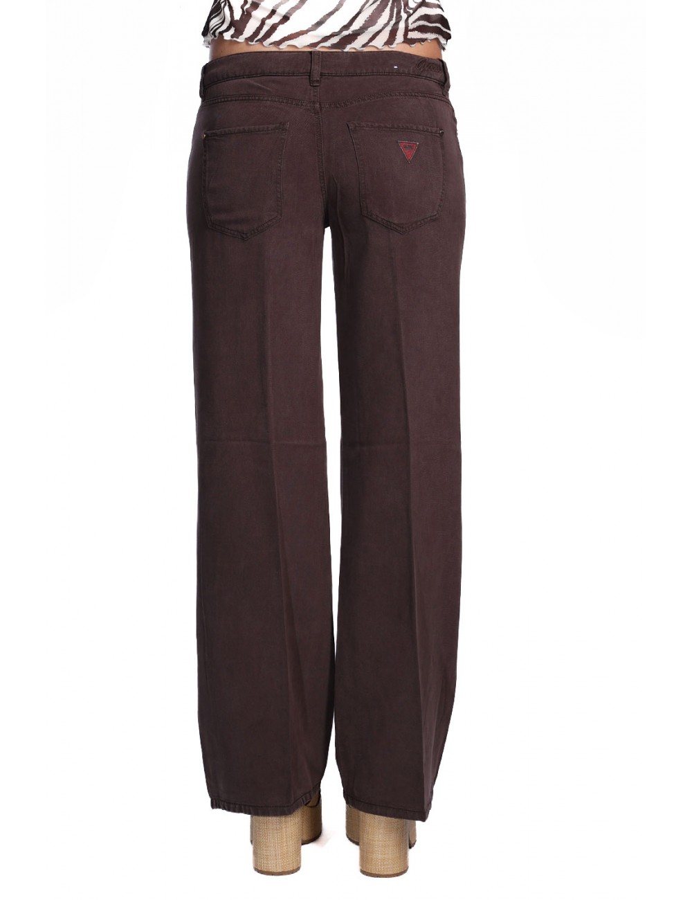 pantalone guess DONNA MARRONE G1EB - W4GA96WDP85 vista frontale indossato