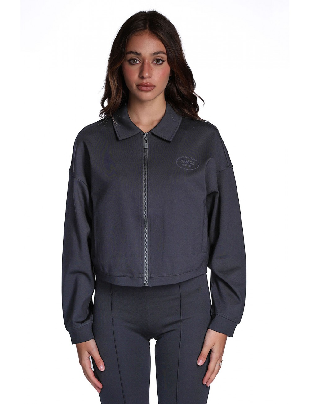 giacca corta guess DONNA NERA JBLK - V6RQ17KD822 vista frontale indossata