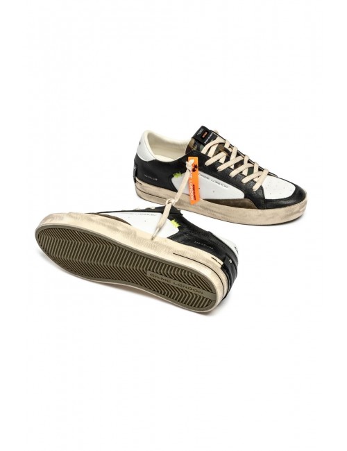 scarpe crime london UOMO BIANCHE E NERE - SK8 DELUXE - 11105AA8.68 vista dettagli 2