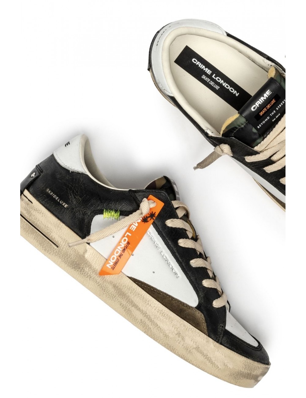 scarpe crime london UOMO BIANCHE E NERE - SK8 DELUXE - 11105AA8.68 vista superiore